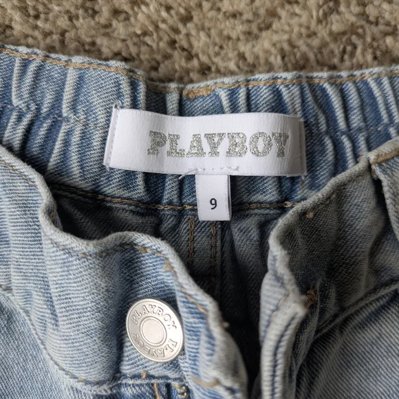 Wide-Leg Jeans - Picture 3 of 5